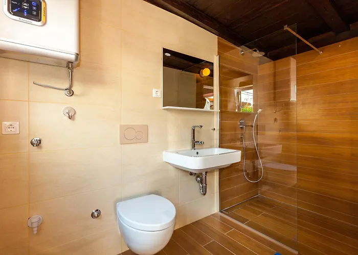 Vacation House-jacuzzi Garden *