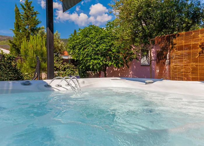 Vacation House-jacuzzi Garden Selce