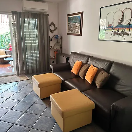 Vacation House-jacuzzi Garden