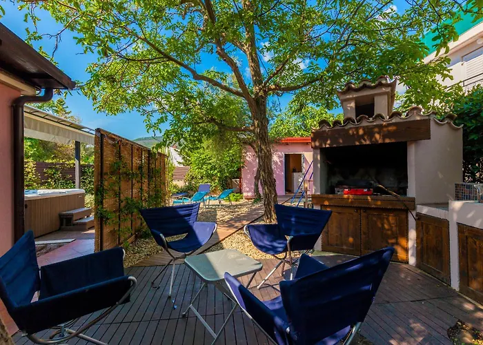 Vacation House-jacuzzi Garden