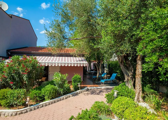 Ferienhaus Vacation House-jacuzzi Garden *