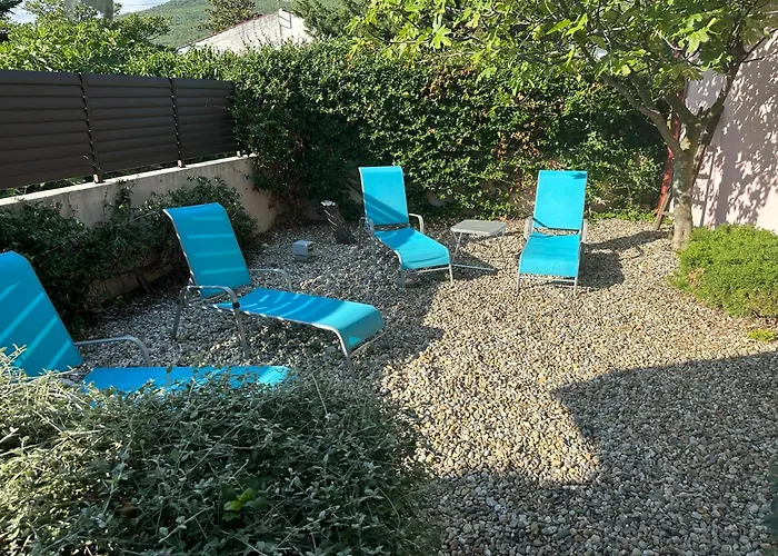 Vacation House-jacuzzi Garden *