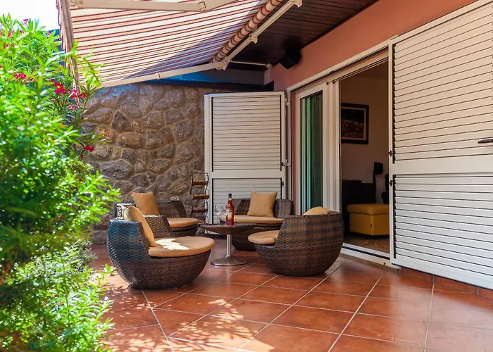 Vacation House-jacuzzi Garden *