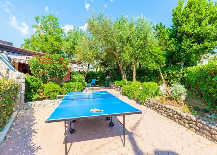 Vacation House-jacuzzi Garden